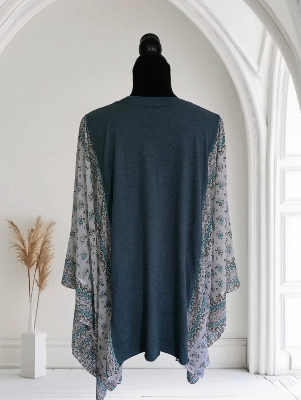 Upcycled Willie Nelson Band Tee With Flowy Sleeves, OS - Picture 5 of 5